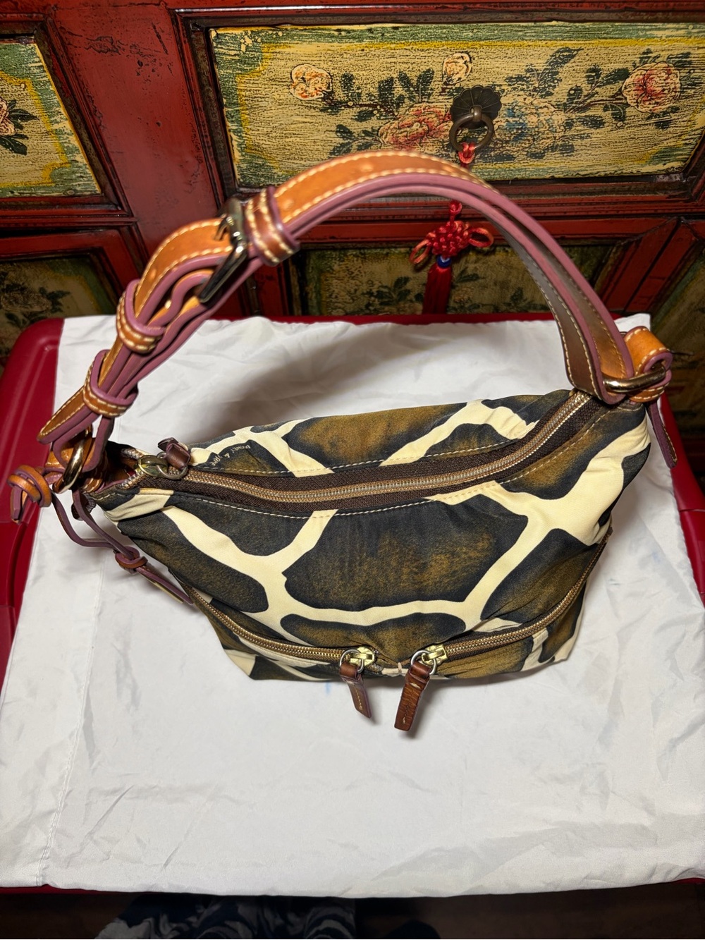 Dooney & Bourke Giraffe Print Shoulder Bag - Brown/Cream Women’s Hobo - Picture 3 of 6